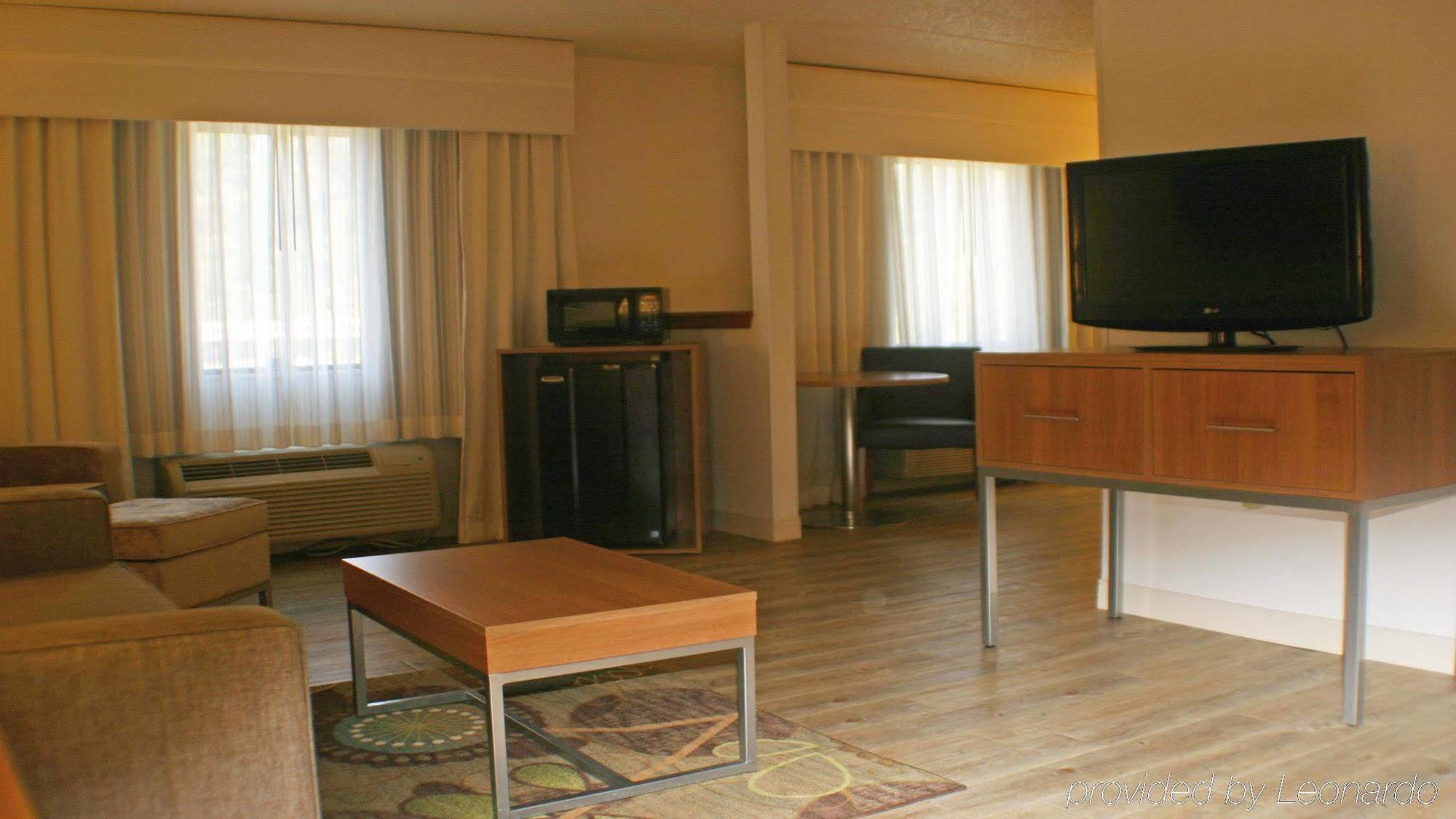 Holiday Inn Express Hotel Pittsburgh-North/Harmarville By Ihg מראה חיצוני תמונה